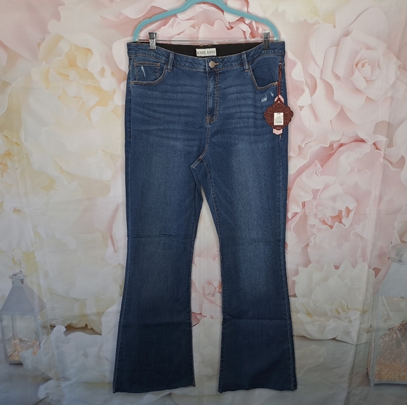 NWT Knox Rose Plus SiE High Rise Distressed Bootcut Jeans Dark Wash - Picture 2 of 16